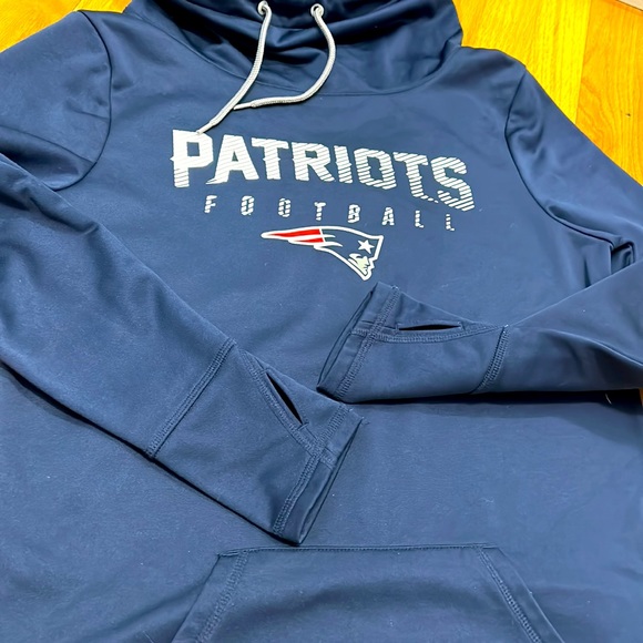 PATRIOTS ✨ 🏈 Women’s Funnel Neck Hoodie Fleece Sweatshirt Medium NFL - Picture 3 of 6